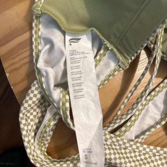 Fabletics Sports Bra - Picture 5 of 6